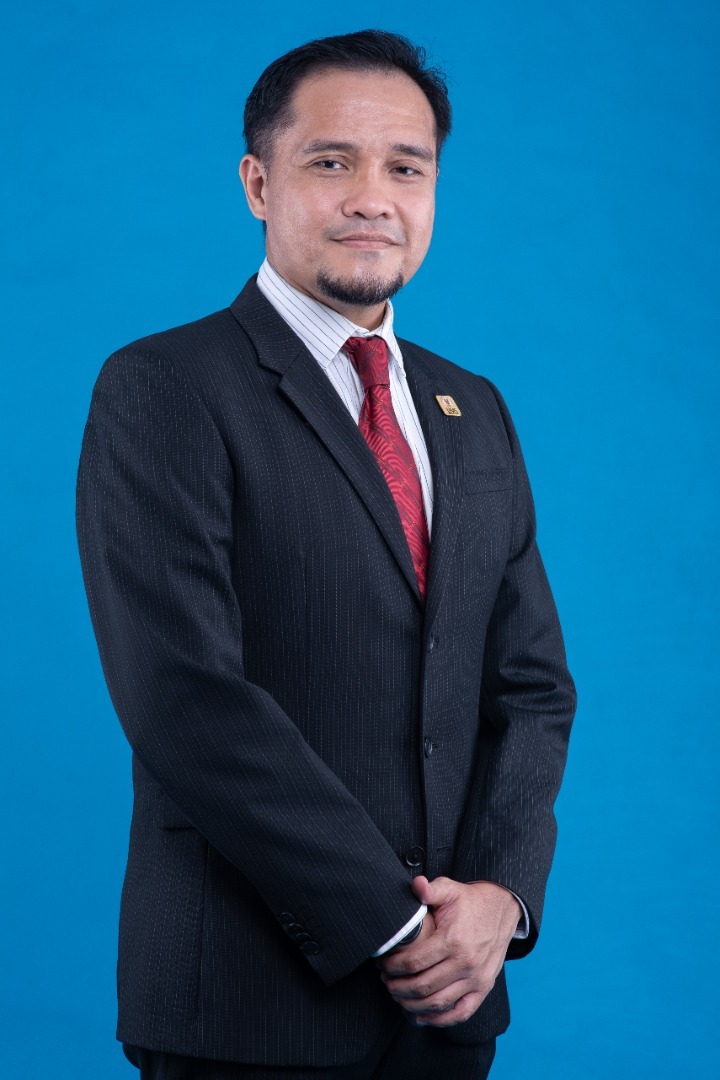 Associate Professor Ts. Dr. Mohd Hanafi bin Ahmad Hijazi